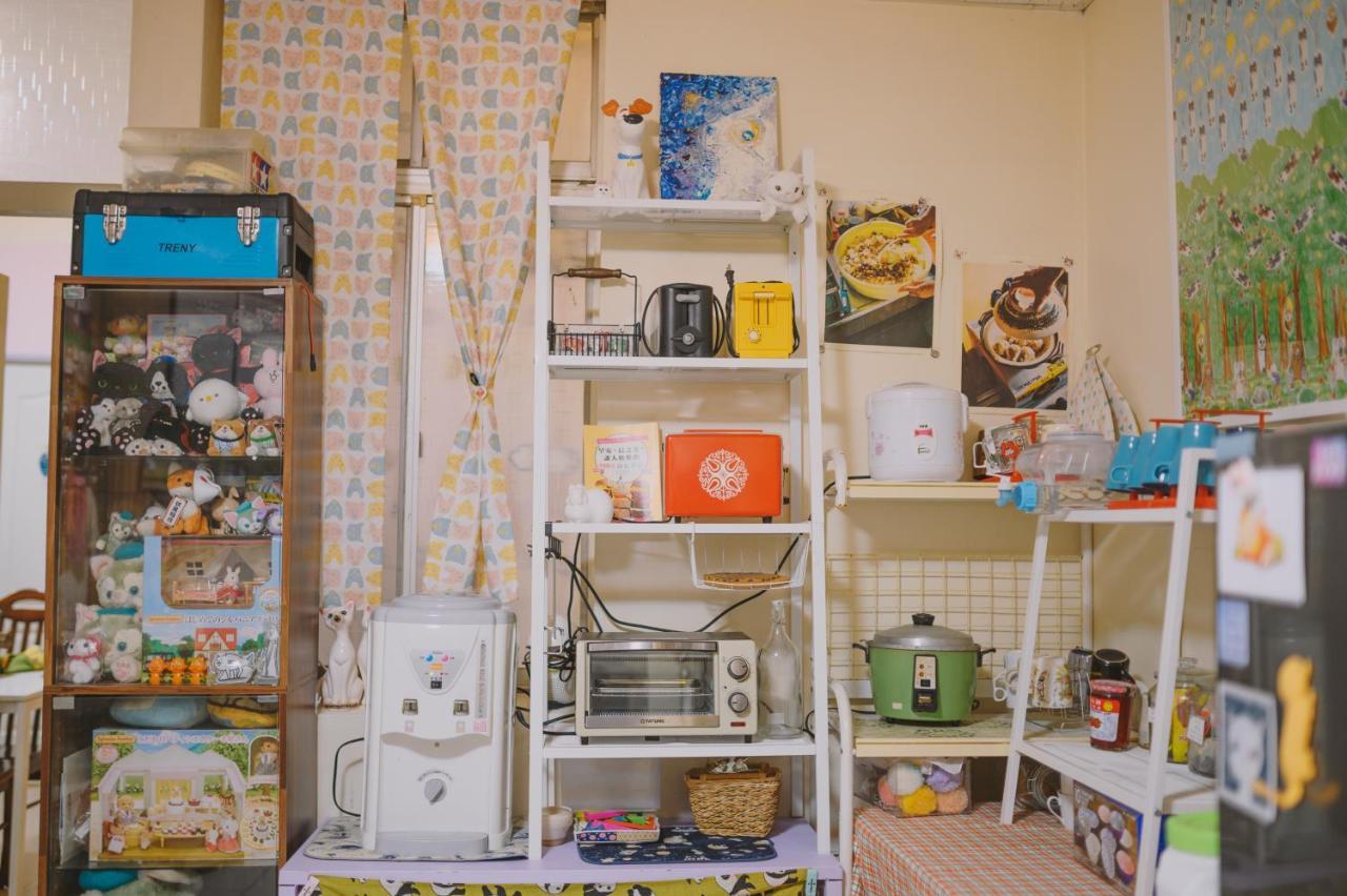 Red Letter Day Apartment Tainan Bagian luar foto