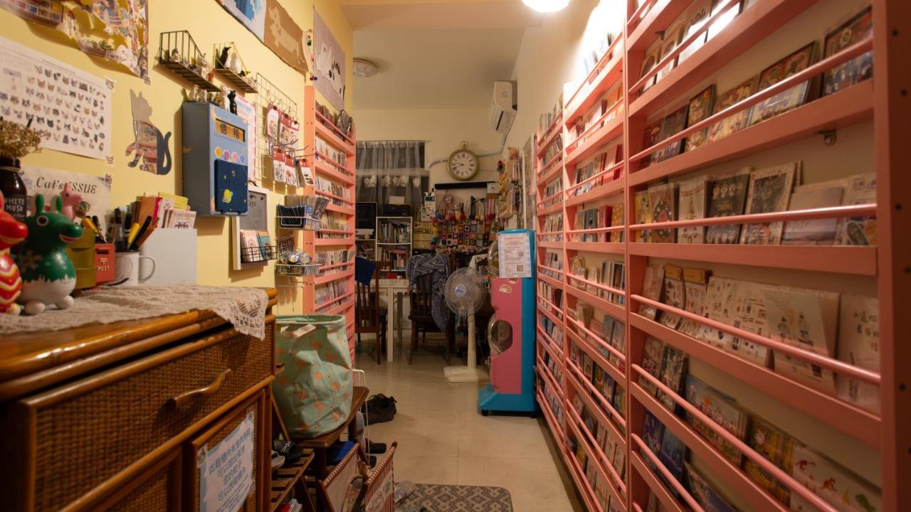 Red Letter Day Apartment Tainan Bagian luar foto
