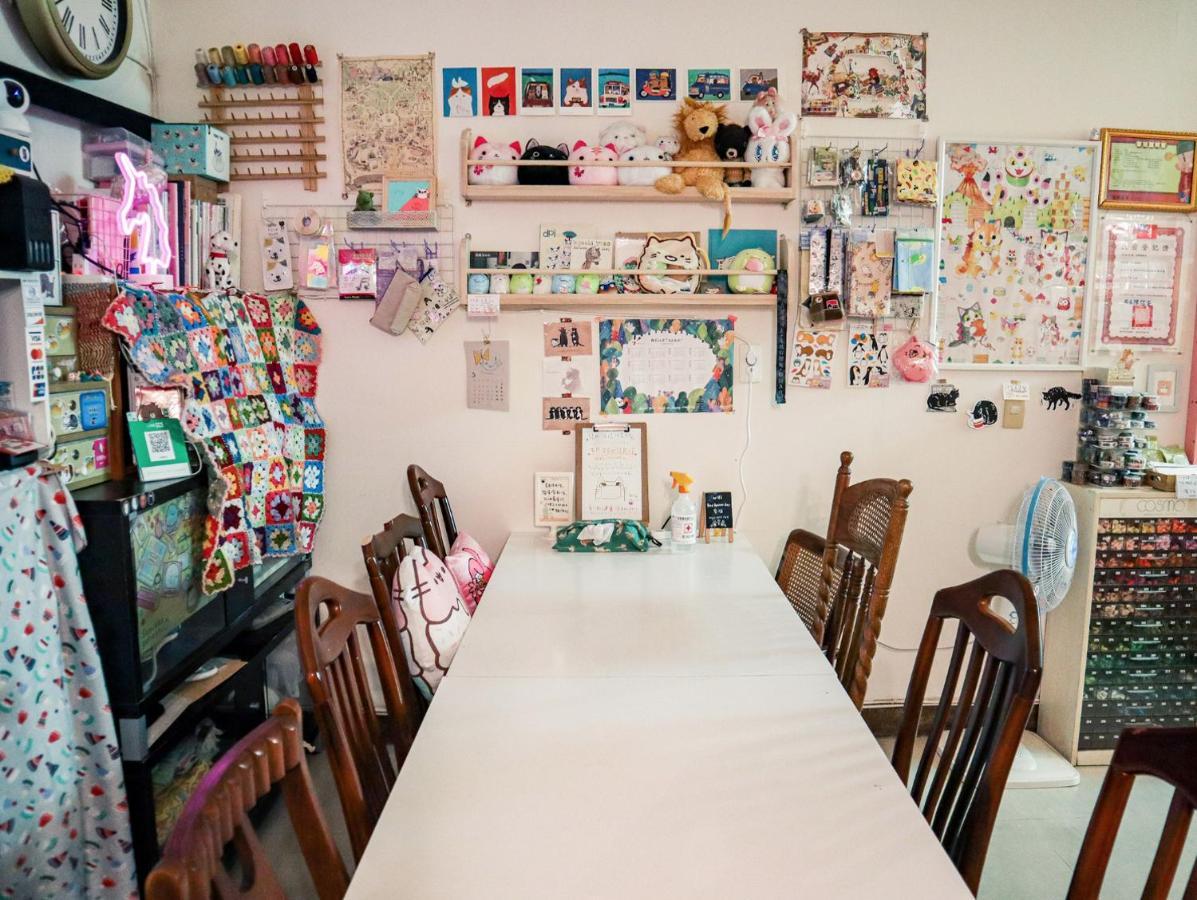 Red Letter Day Apartment Tainan Bagian luar foto